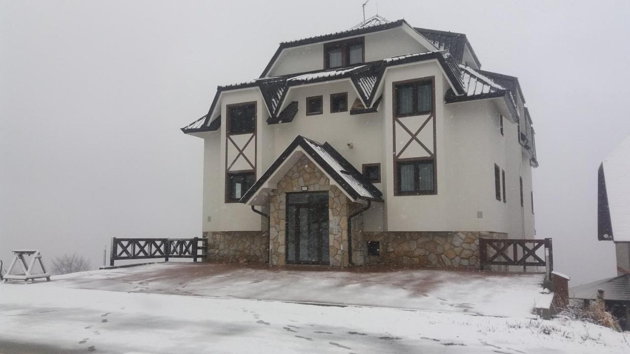 Goma Kop Apartmani Kopaonik Buitenkant foto